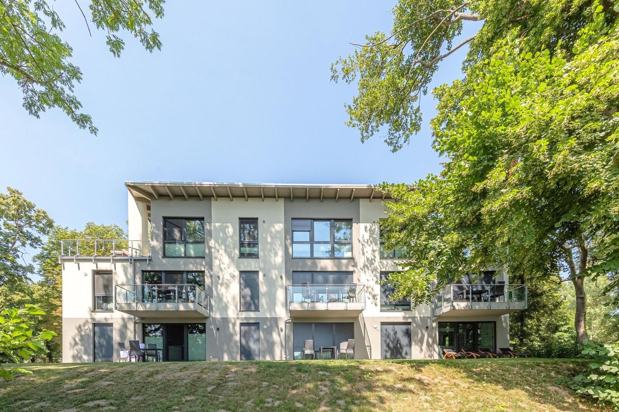 Gluecksraum - Modernes Apartment Mit Panoramablick, Kamin & Wohlfuehlambiente Krakow am See Bagian luar foto